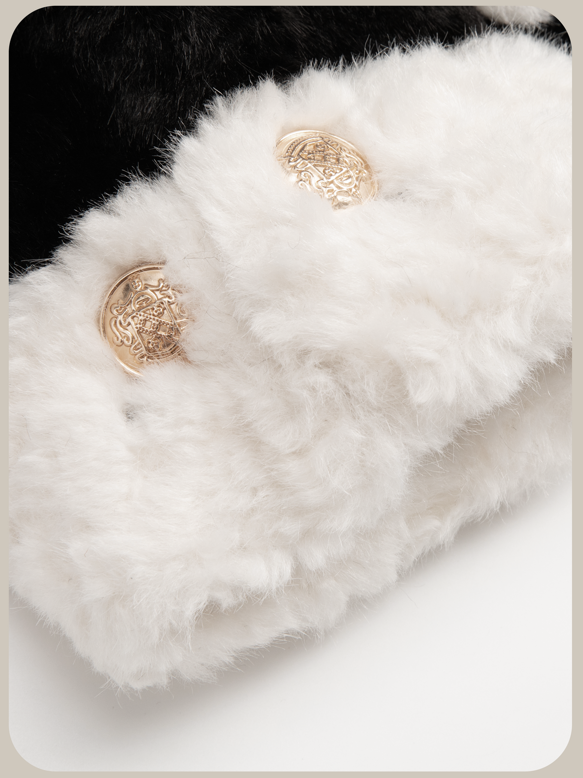 Contrast White Fur Double Breasted Boa Coat/コントラストホワイトファーダブルブレストボアコート