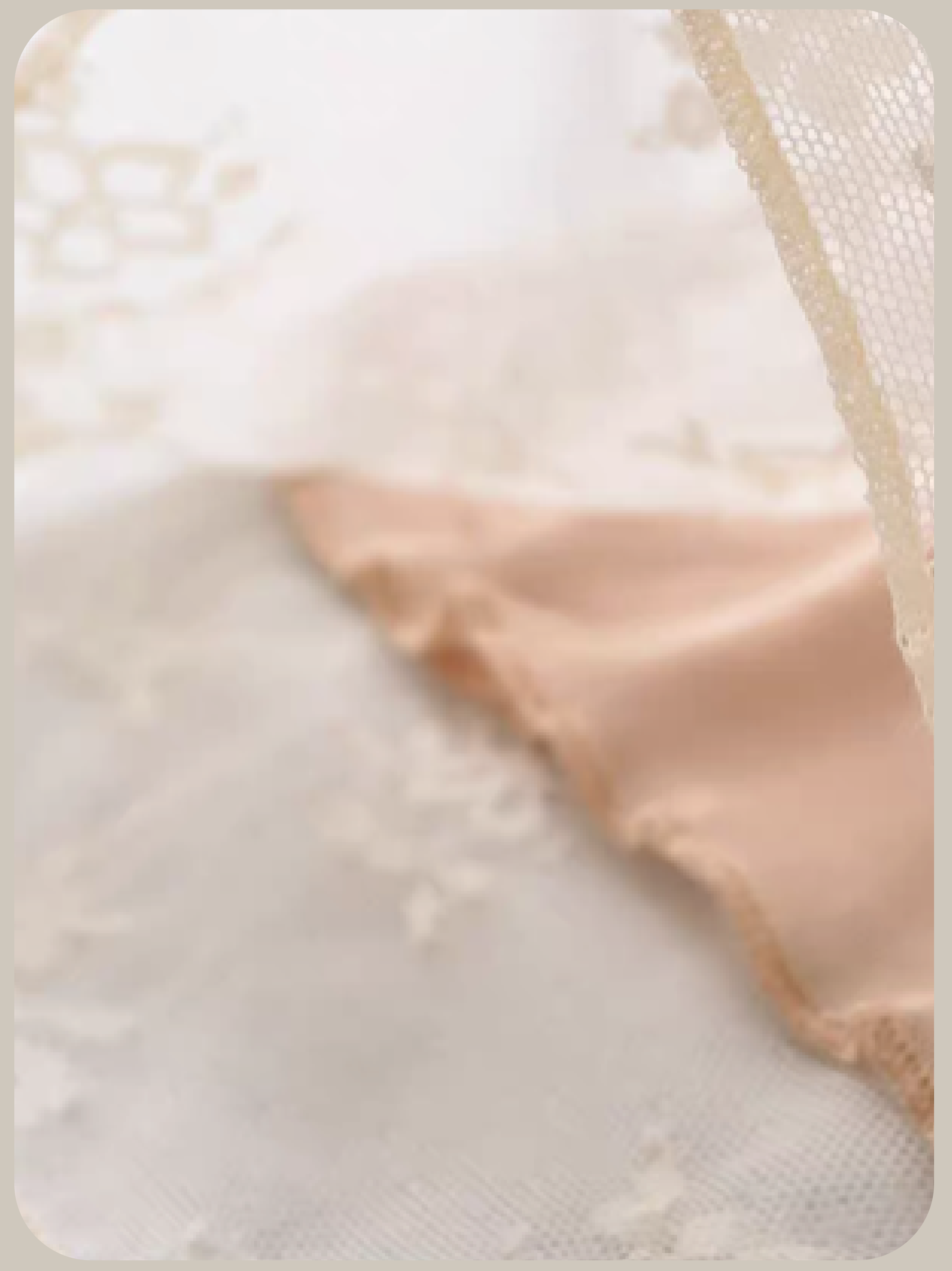 Romantic Lace Embroidery Padded Cami/ロマンチックレース刺繍入りパッド入りキャミソール