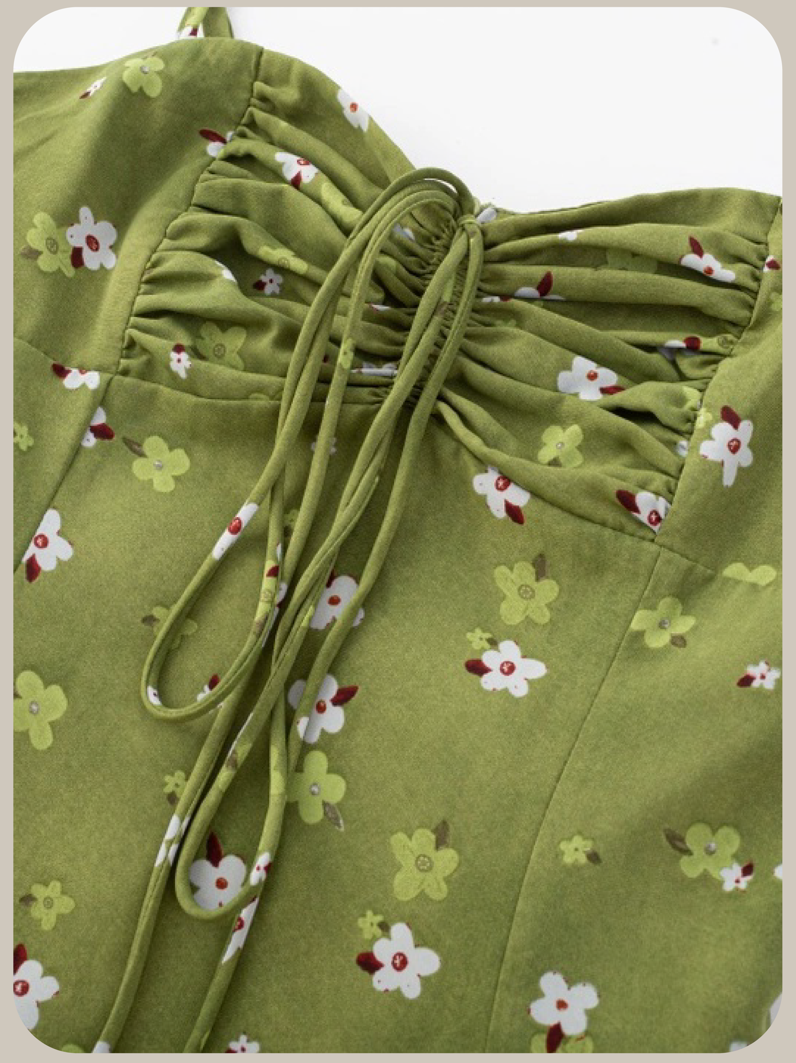 Ruched Floral Tie-Front Dress/シャーリング入り花柄フロントタイワンピース