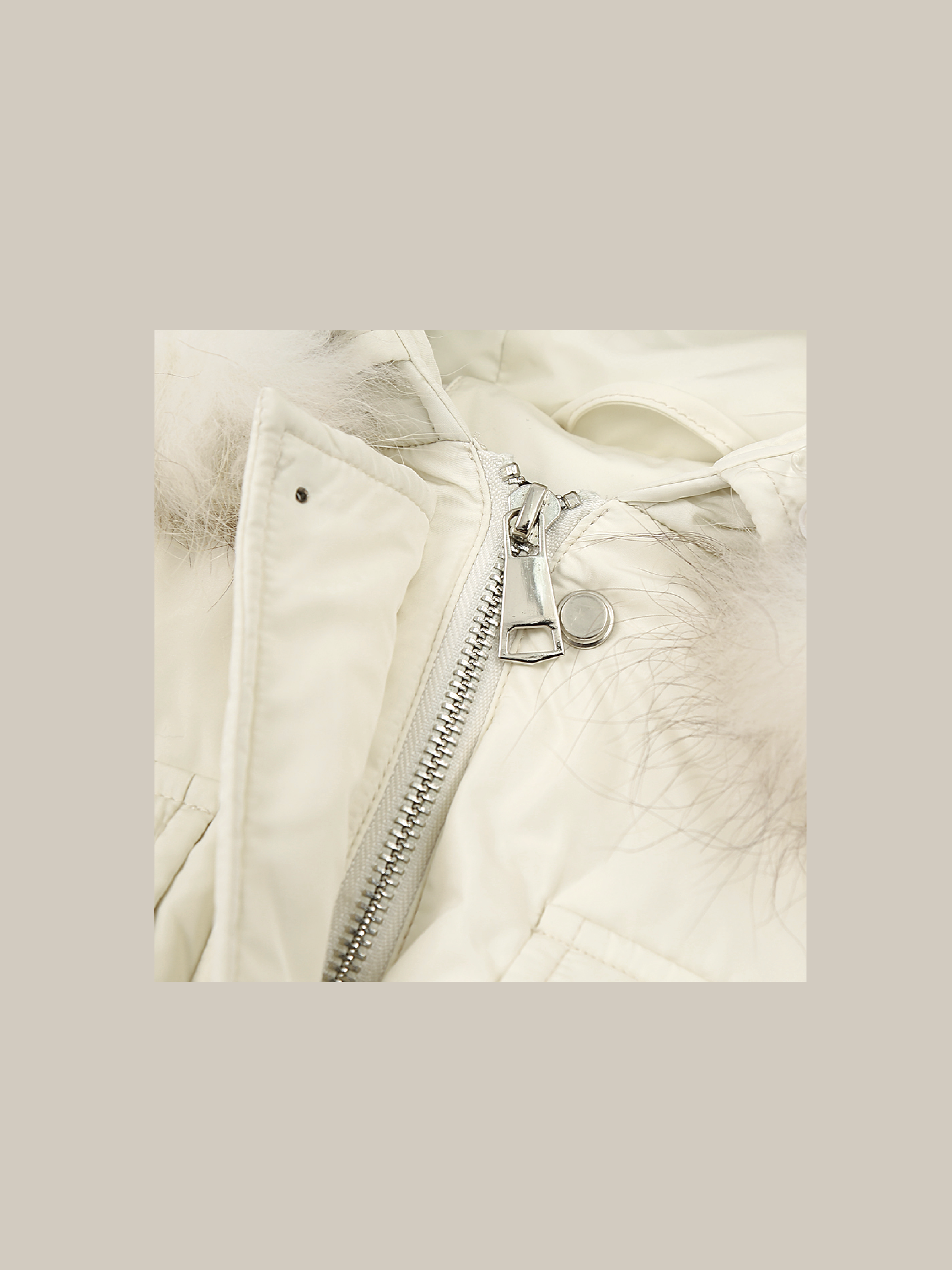 Пуховое пальто с поясом