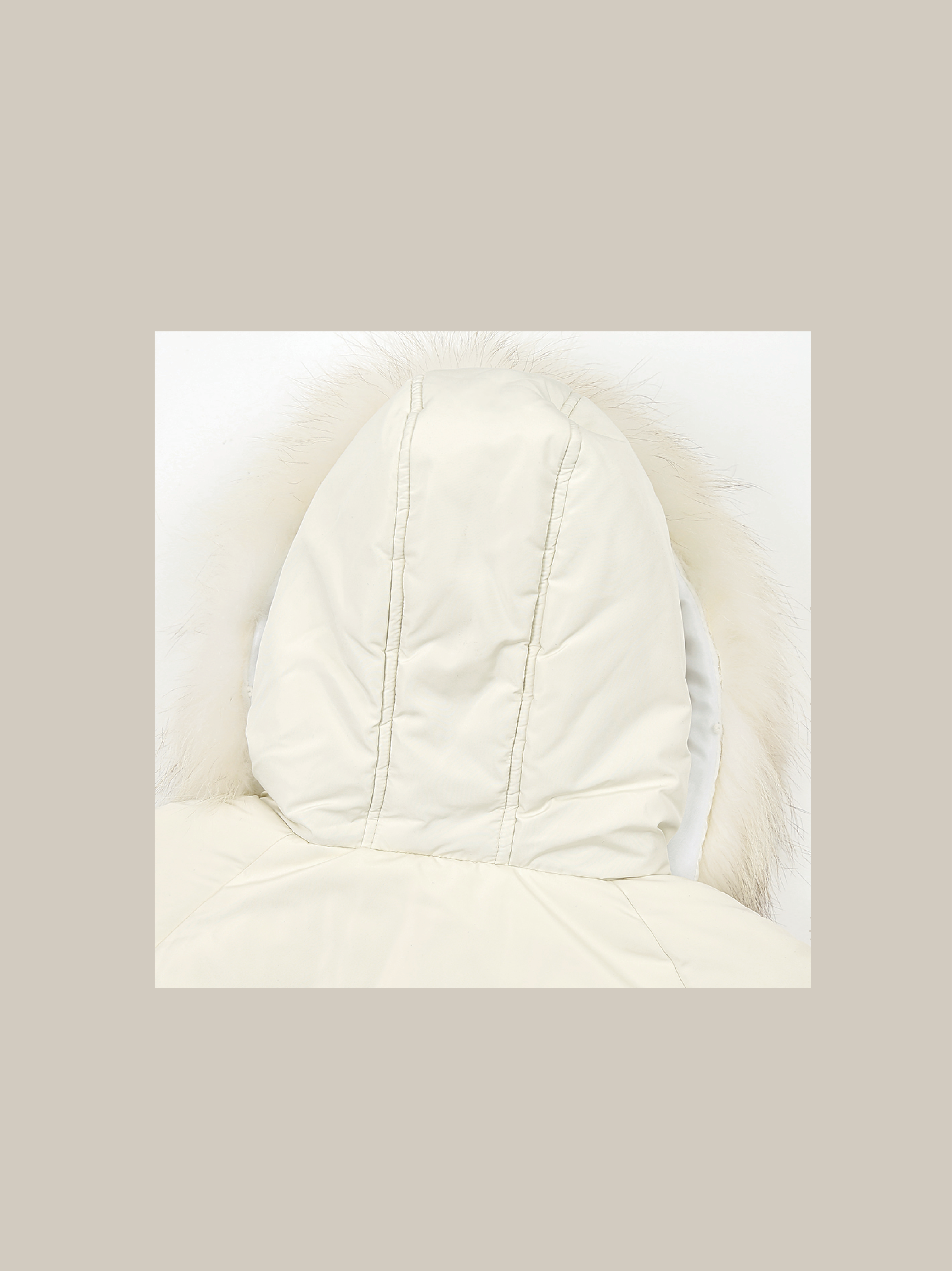 Пуховое пальто с поясом