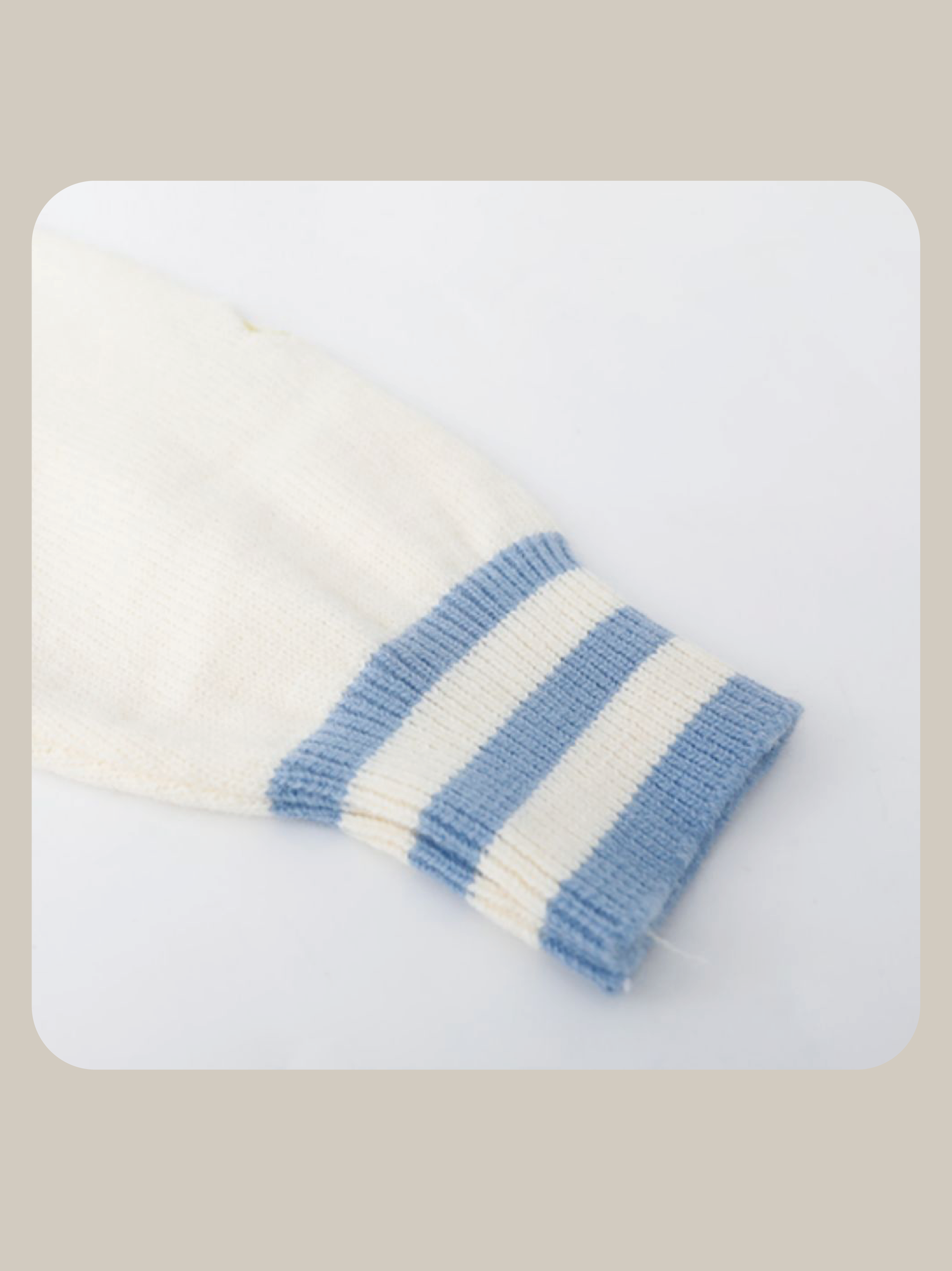 Cheerful Wave Neck Cardigan