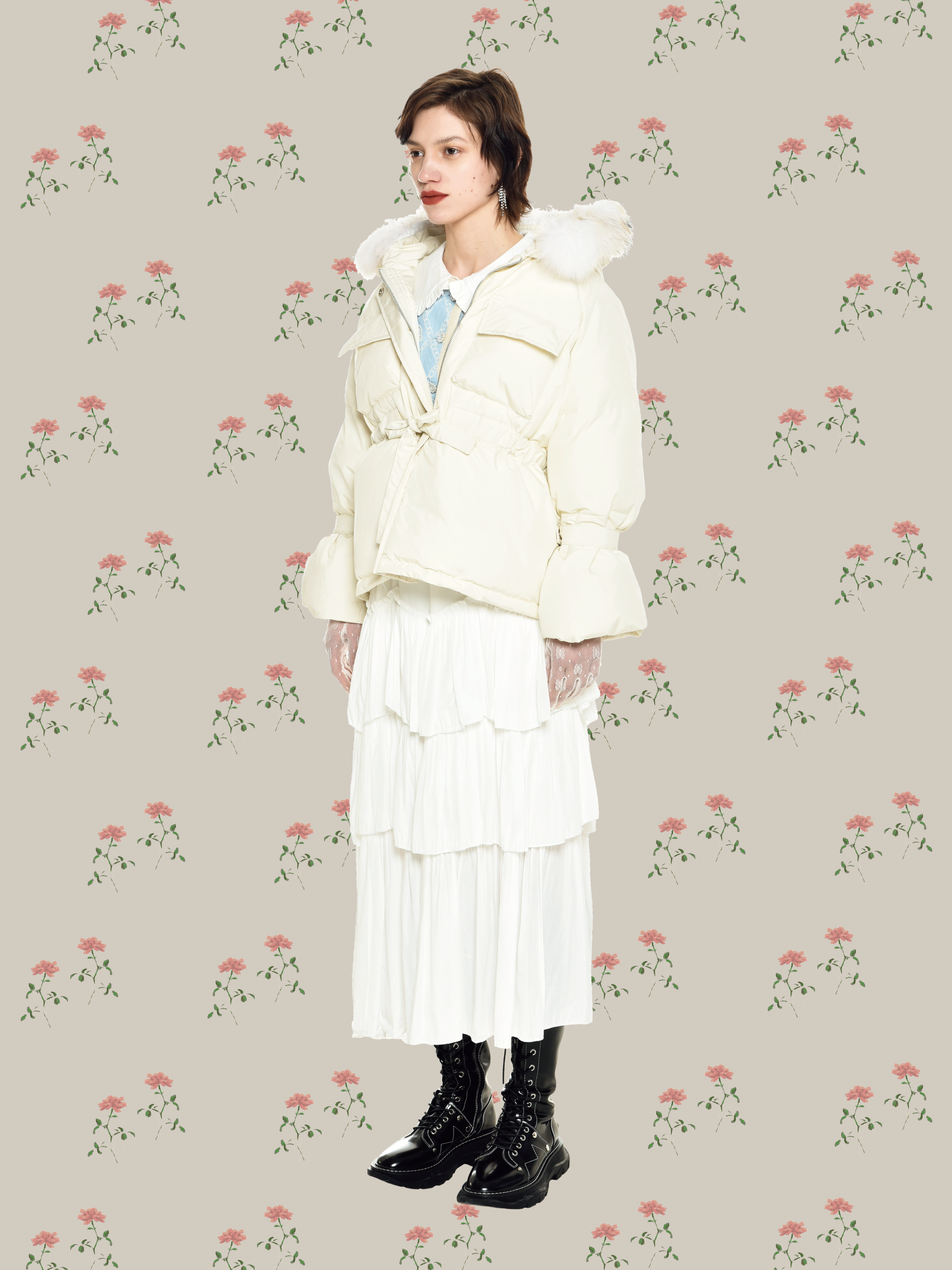 Пуховое пальто с поясом