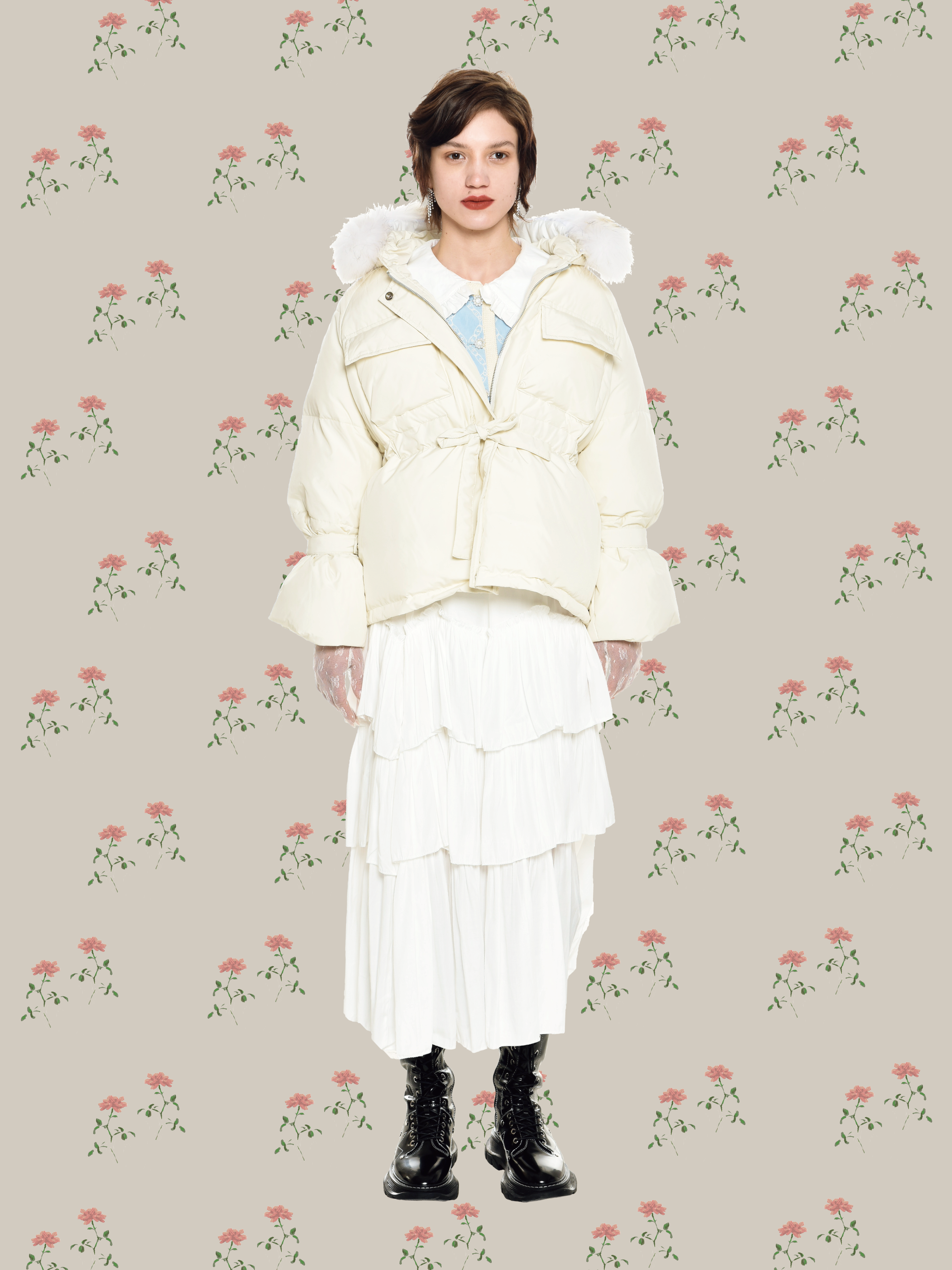 Пуховое пальто с поясом