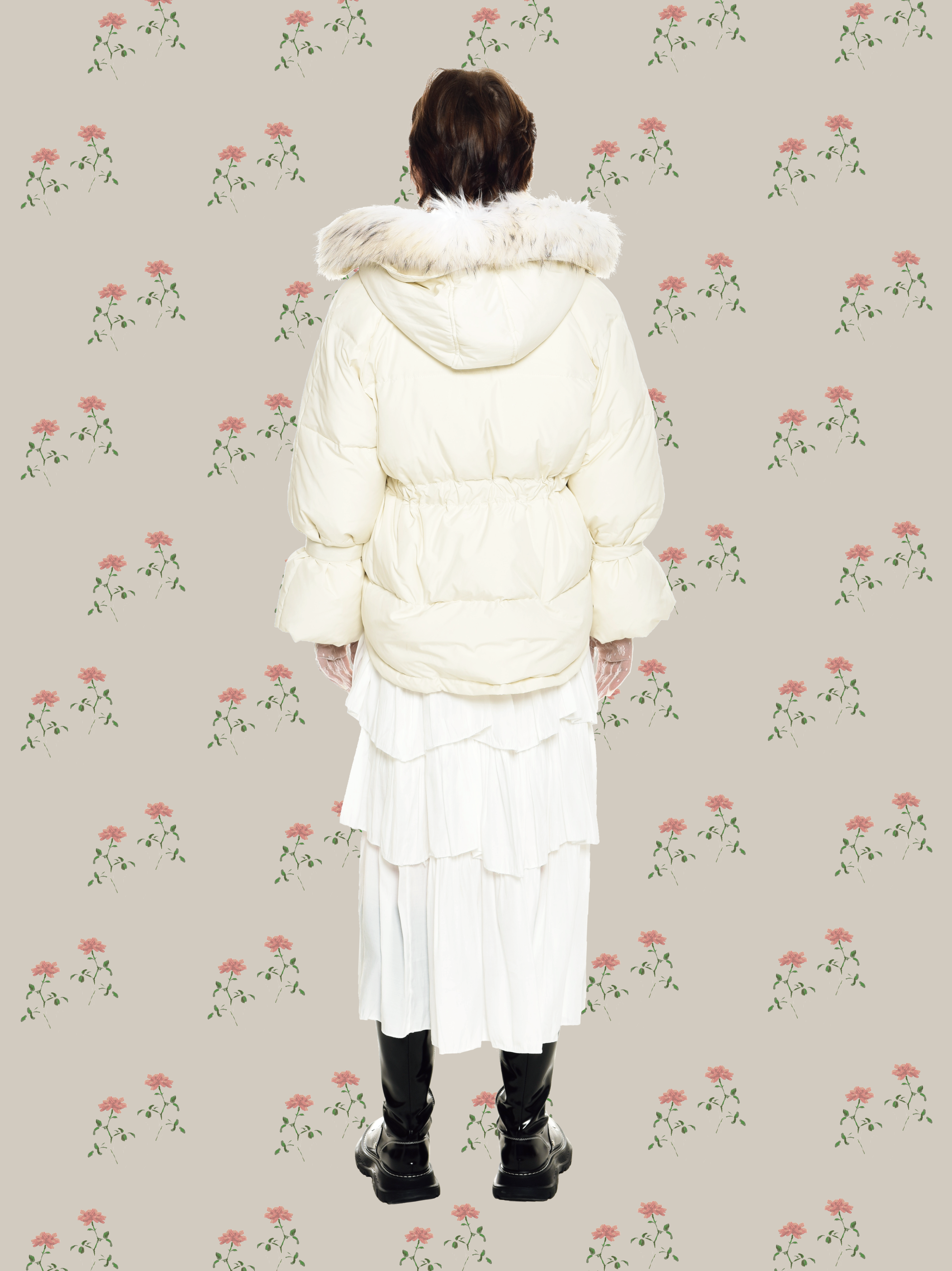 Пуховое пальто с поясом