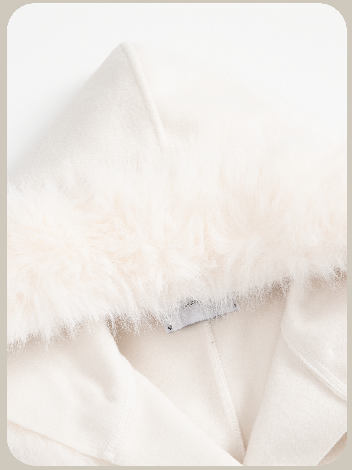 Elegant Faux Fur Hooded Belted Coat/エレガントフェイクファーフード付きベルト付きコート