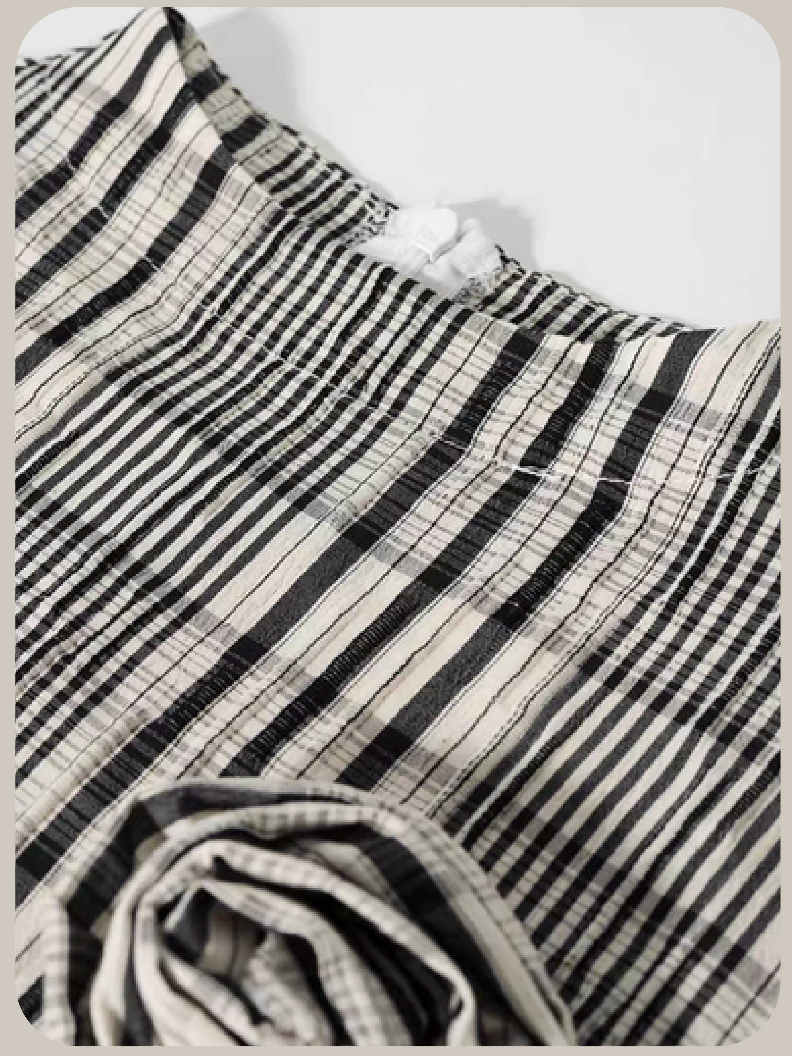 Plaid Rose Detail Sleeveless Top/ローズディテール付きチェック柄ノースリーブトップス