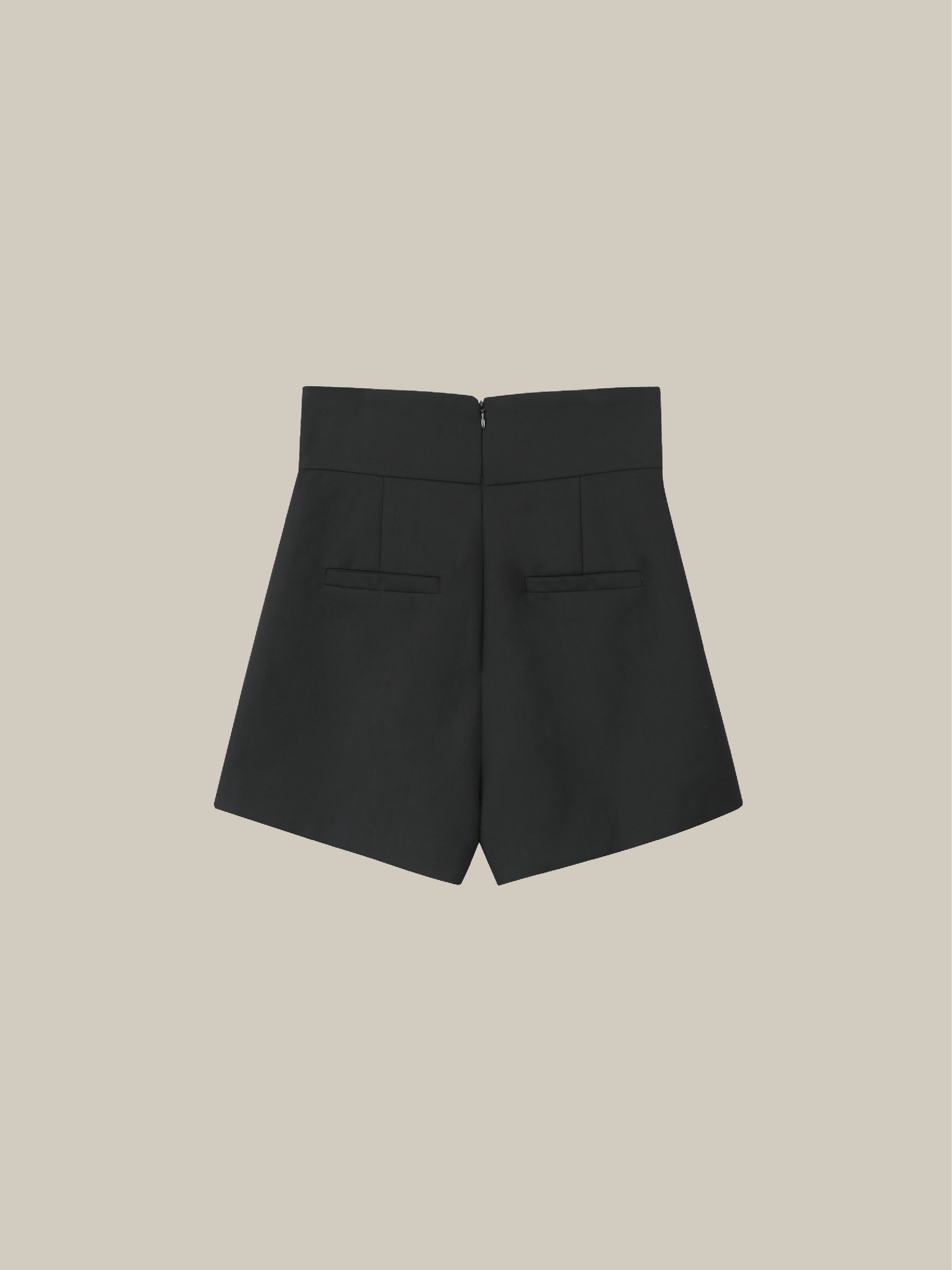 Короткие брюки с перекрестным дизайном